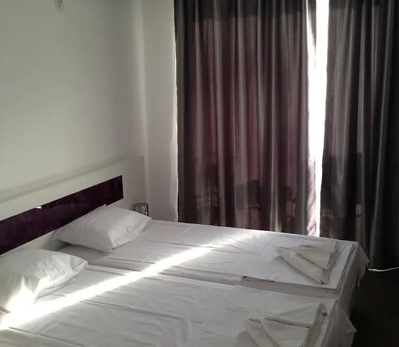 Szálloda Hypnotic Complex 2*