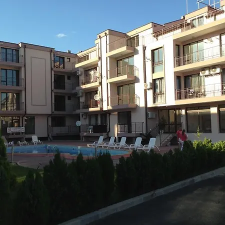 Hypnotic Complex Νεσέμπαρ