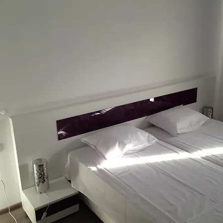 Ξενοδοχείο Hypnotic Complex 2*