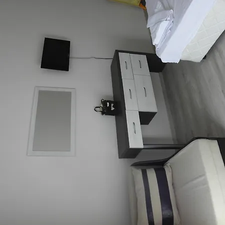Ξενοδοχείο Hypnotic Complex Νεσέμπαρ