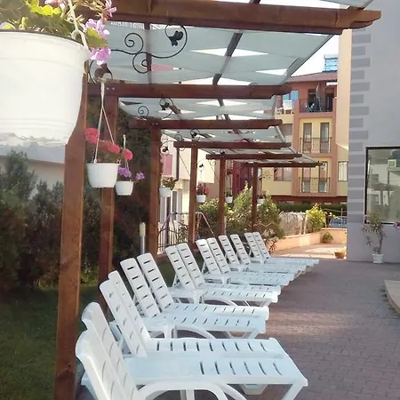 Ξενοδοχείο Hypnotic Complex 2*
