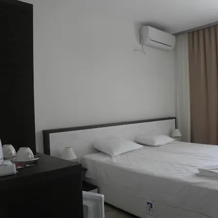 Hypnotic Complex 2* Νεσέμπαρ