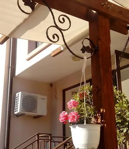 Szálloda Hypnotic Complex 2*