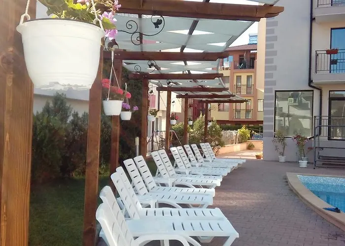 Szálloda Hypnotic Complex 2*