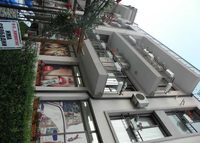 Hypnotic Complex Szálloda